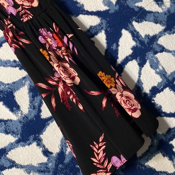 LDLA floral stretchy strapy back Dress - Picture 5 of 16